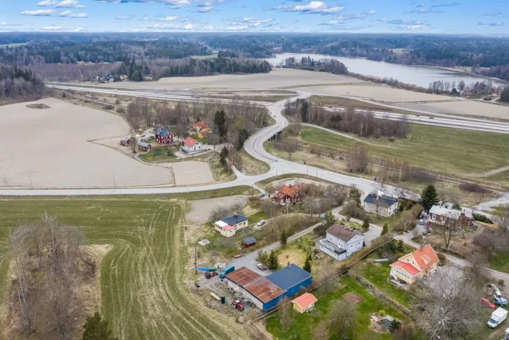 11. Omlaggning Tradgardsplattor Villatomt Norrtalje Osthamra 1536x1024