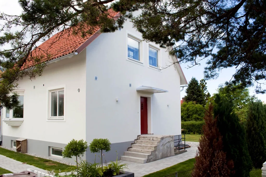 Nylagd kantsten i granit tradgard garageuppfart Rimbo Norrtalje