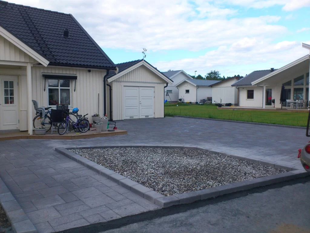 Stenlaggning for uppfart vallentuna